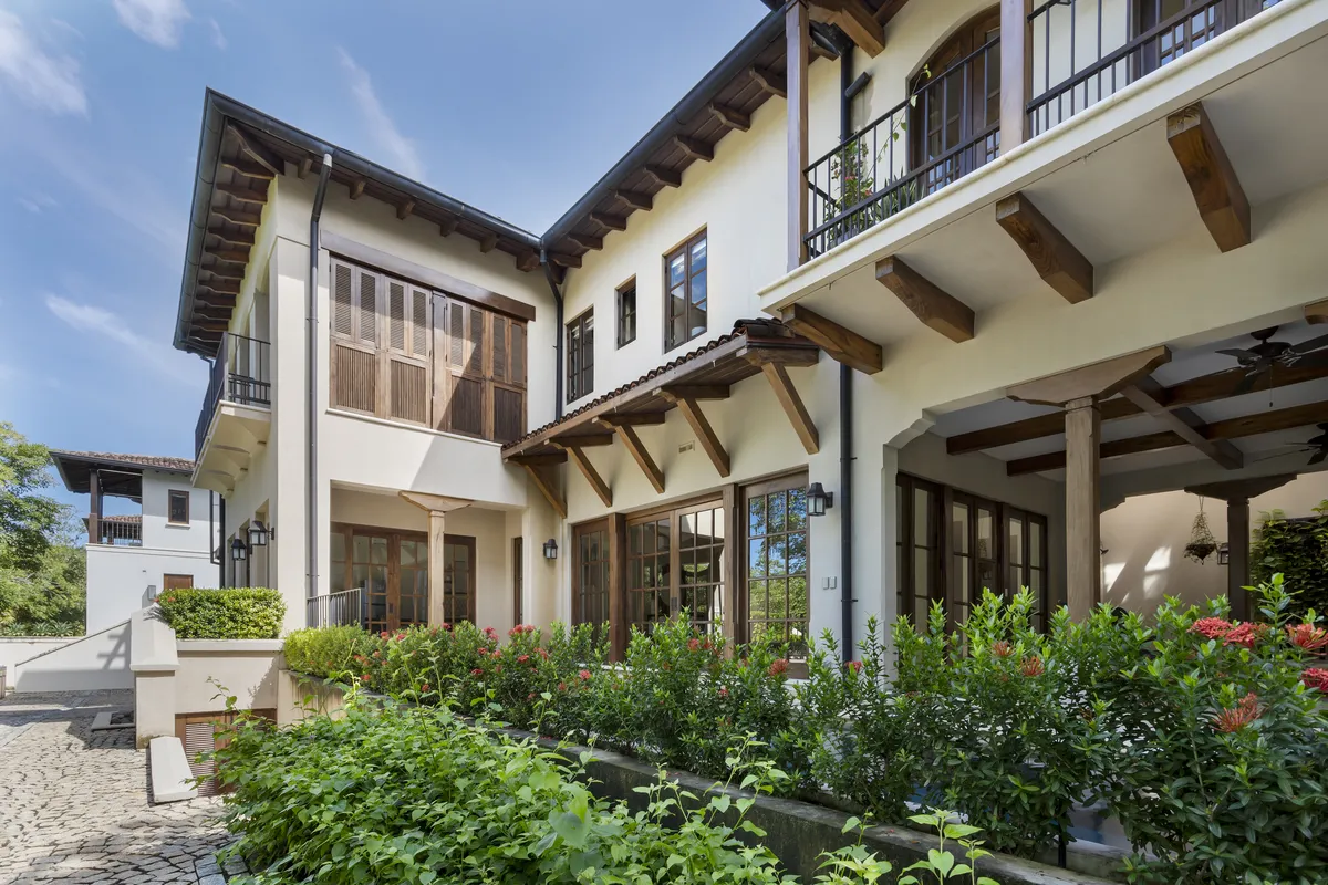 Casa Los Monos courtyard elevation