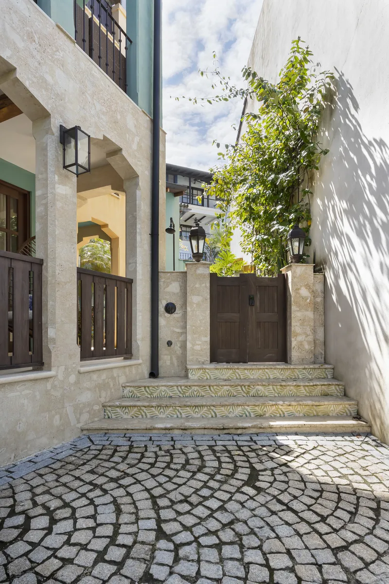 Casa Menta &mdash; view 1